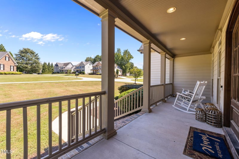200 Mantle Dr, Clayton, NC 27527
