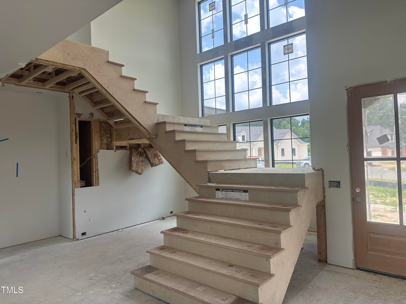 200 Meadow Walk Dr, Fuquay Varina, NC 27526