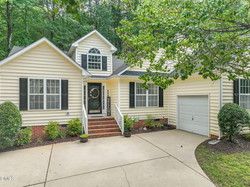 200 Melksham Rd, Wake Forest, NC 27587