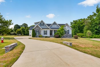 200 Misty Moonlight Dr, Willow Springs, NC 27592