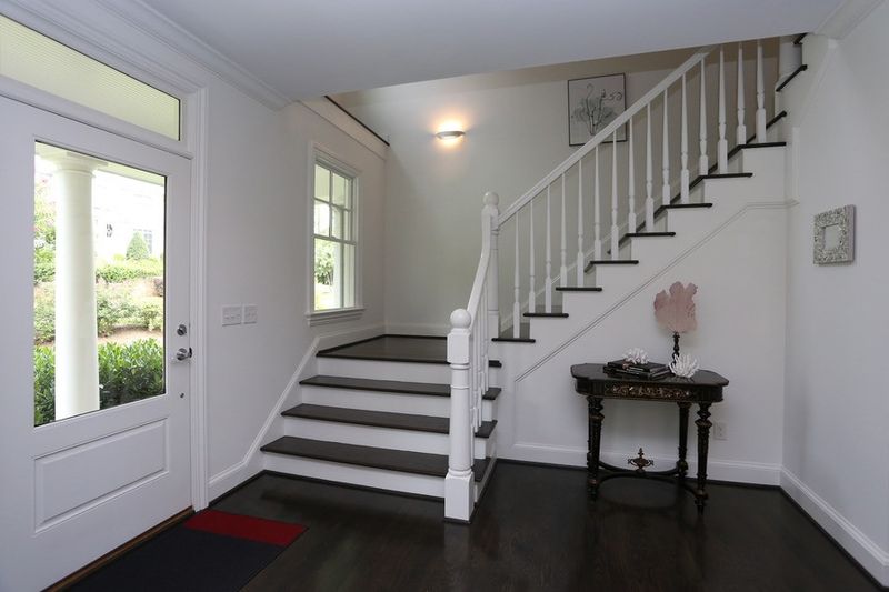 200 Montclair Way, Chapel Hill, NC 27516