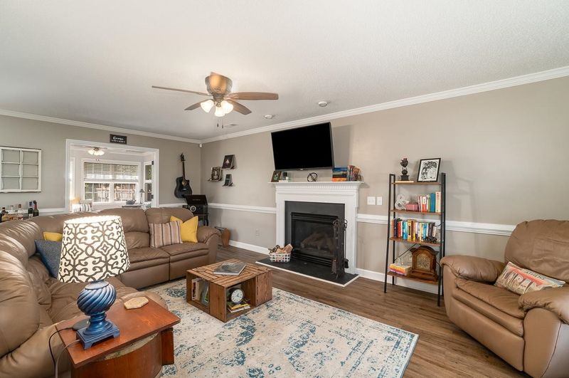 200 Mountain View Dr, Sanford, NC 27332