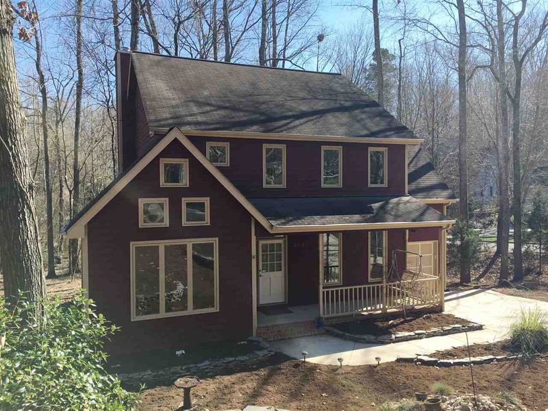 200 Oak Glen Pl, Chapel Hill, NC 27516