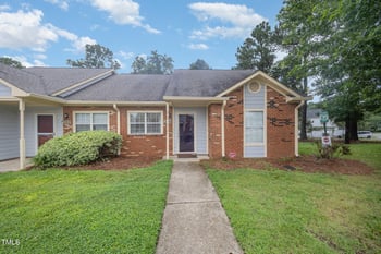 200 Old Spring Hill Ln, Fuquay Varina, NC 27526