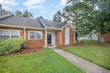 200 Old Spring Hill Ln, Fuquay Varina, NC 27526