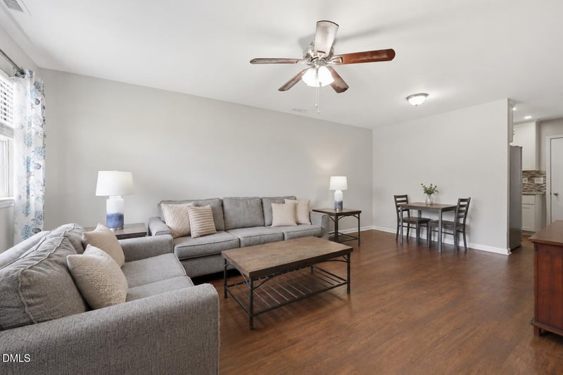 200 Old Spring Hill Ln, Fuquay Varina, NC 27526