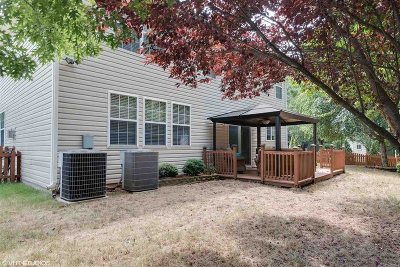 200 Olvera Way, Holly Springs, NC 27540