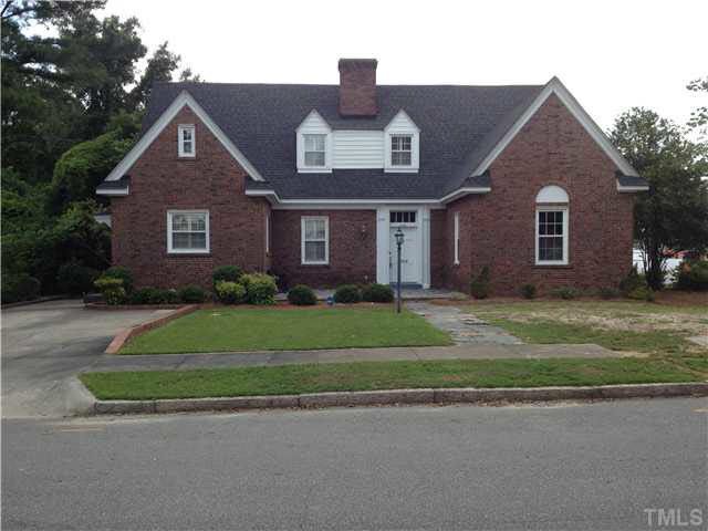 200 S Orange Ave, Dunn, NC 28334
