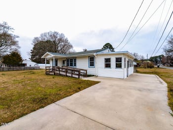 200 Pace St, Smithfield, NC 27577