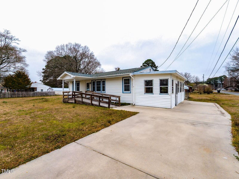 200 Pace St, Smithfield, NC 27577