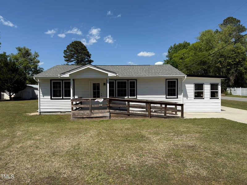 200 Pace St, Smithfield, NC 27577