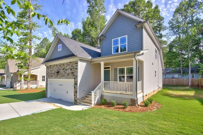 200 Paddy Ln, Youngsville, NC 27596