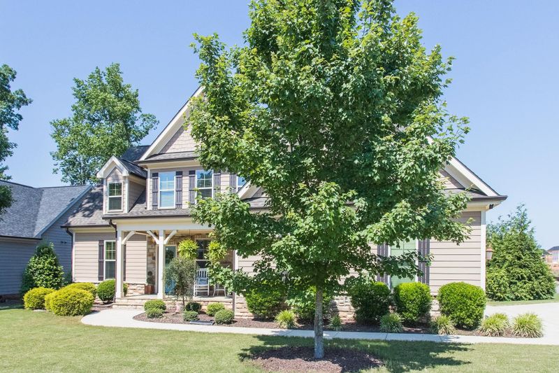 200 Plantation Dr, Youngsville, NC 27596