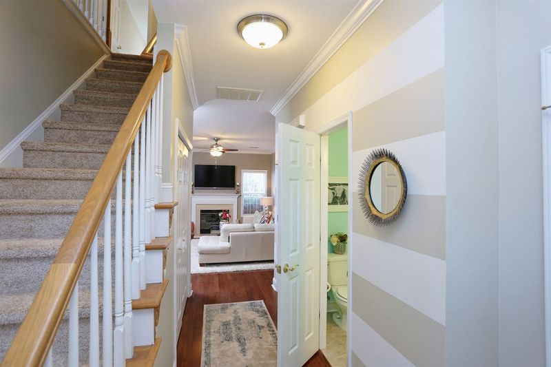 200 Reedhaven Dr, Cary, NC 27513