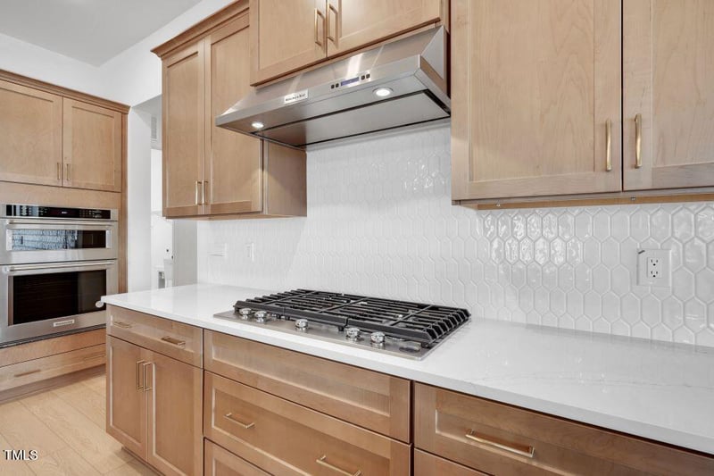 200 Regency Ridge Dr, Holly Springs, NC 27540