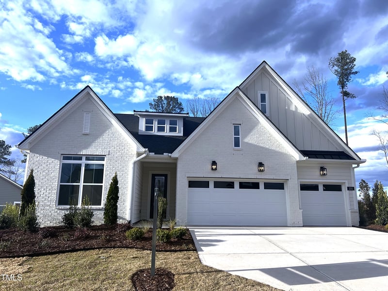 200 Regency Ridge Dr, Holly Springs, NC 27540
