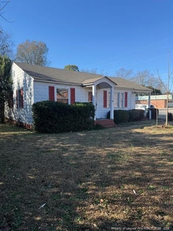 200 Roxie Ave, Fayetteville, NC 28304