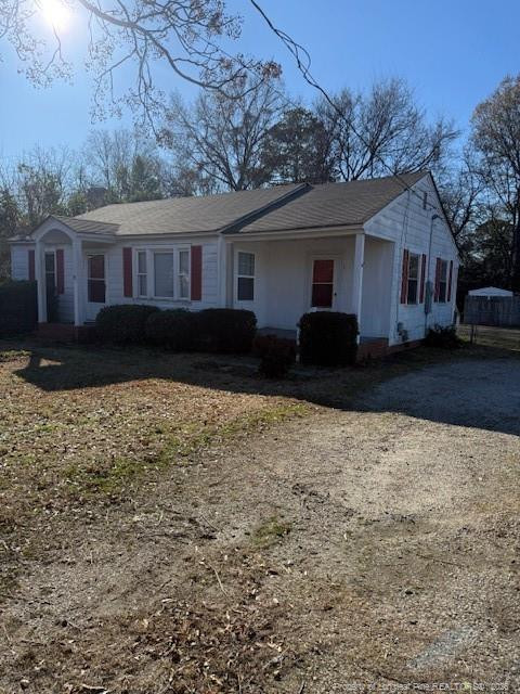 200 Roxie Ave, Fayetteville, NC 28304