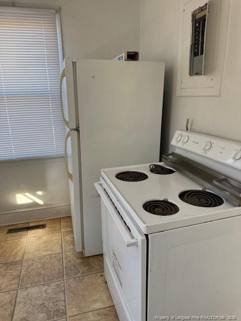 200 Roxie Ave, Fayetteville, NC 28304