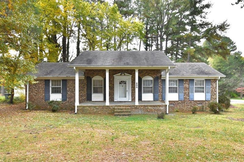 200 Sandlewood Dr, Durham, NC 27712