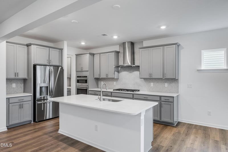 200 Seagraves Creek Ln, Holly Springs, NC 27540