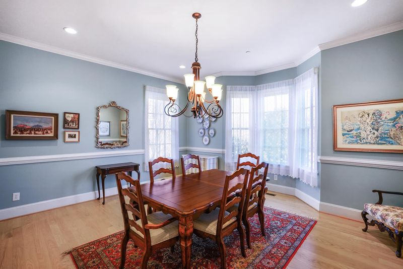 200 Sharp St, Chapel Hill, NC 27516
