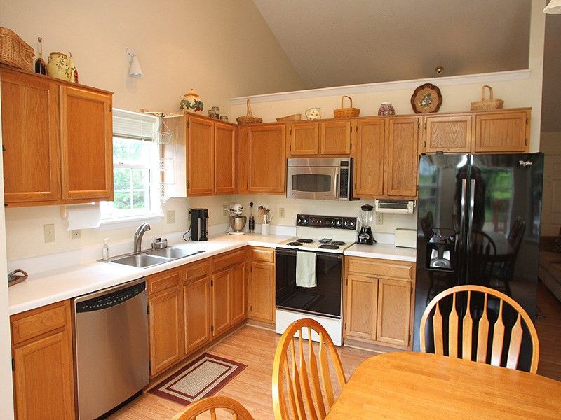 200 Steeple Rd, Holly Springs, NC 27540