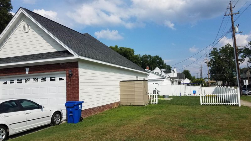 200 N Sumner St, Selma, NC 27576