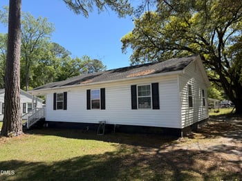 200 Sylvan Dr, Greenville, NC 27834