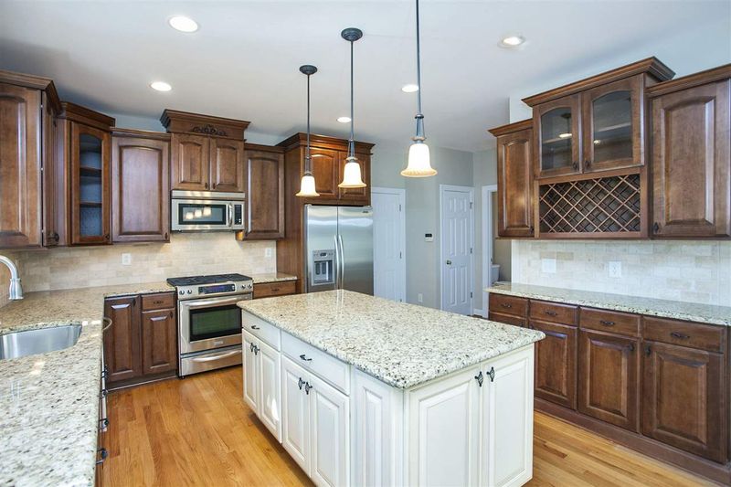 200 Tenbury Wells Dr, Cary, NC 27518