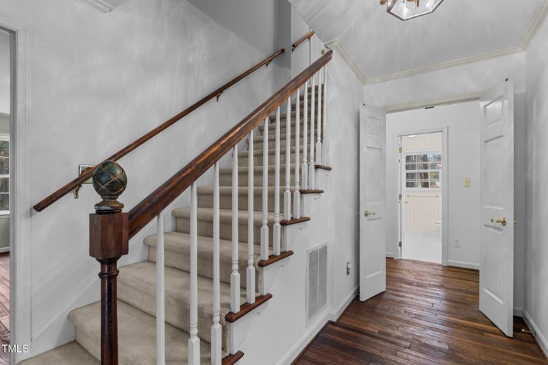 200 Trails End Ct, Raleigh, NC 27614