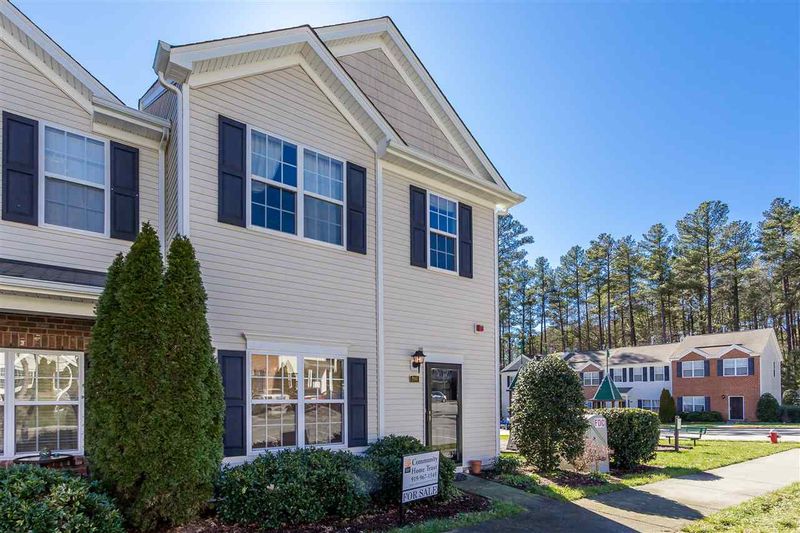 200 Trellis Ct, Chapel Hill, NC 27516