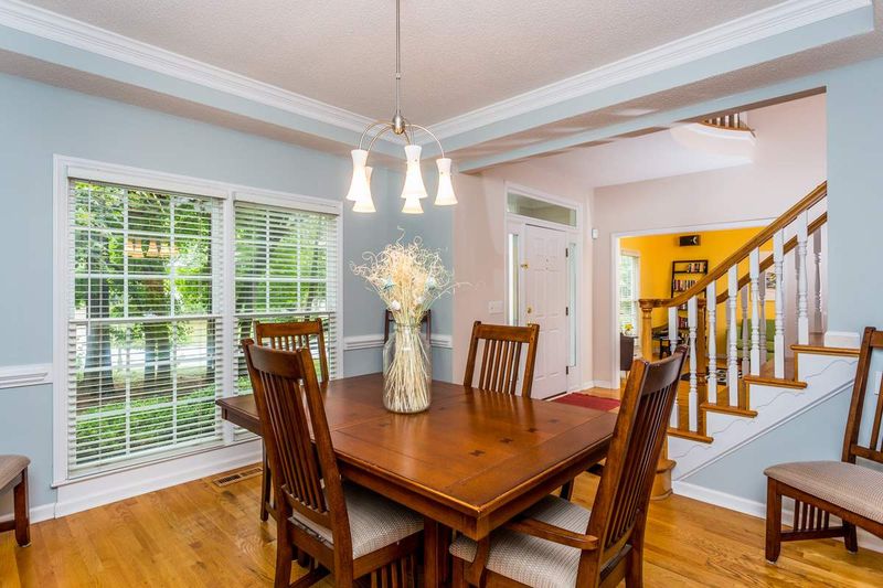 200 Tremont Cir, Chapel Hill, NC 27516