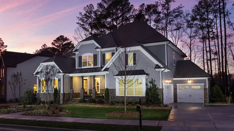 200 Utley Bluffs Dr #124, Holly Springs, NC 27540