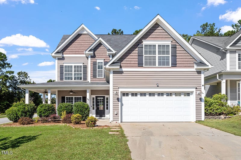 200 Vinewood Pl, Holly Springs, NC 27540