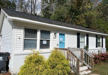 200 Westbury Dr, Oxford, NC 27565