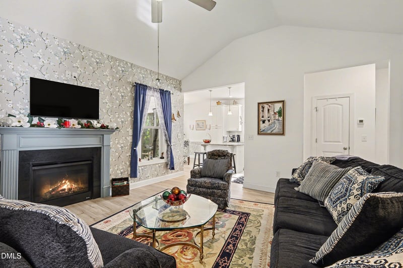 200 White Ash Ln, Youngsville, NC 27596