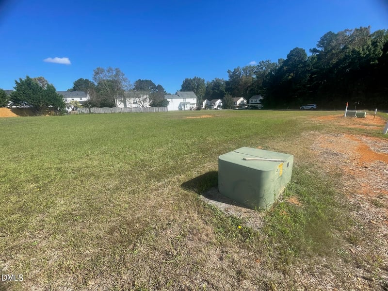 200 Winding Wood Dr, Clayton, NC 27520