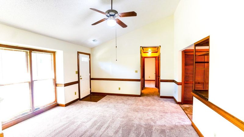 200 W Woodcroft Dr #39D, Durham, NC 27713