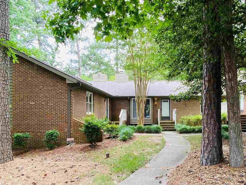 200 W Woodcroft Pw #52 B, Durham, NC 27713