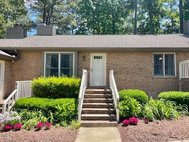 200 W Woodcroft Pw #57b, Durham, NC 27713