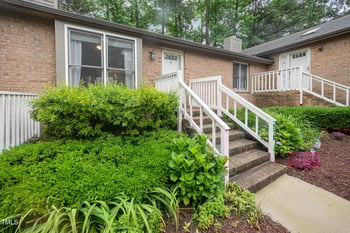 200 Woodcroft Pw, Durham, NC 27713
