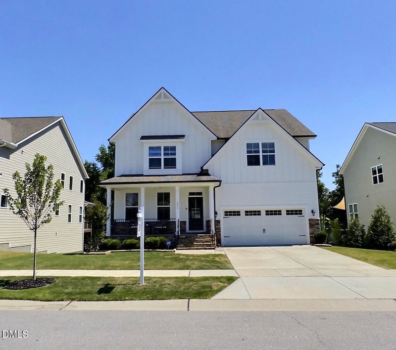 200 Woodstaff Ave, Wake Forest, NC 27587
