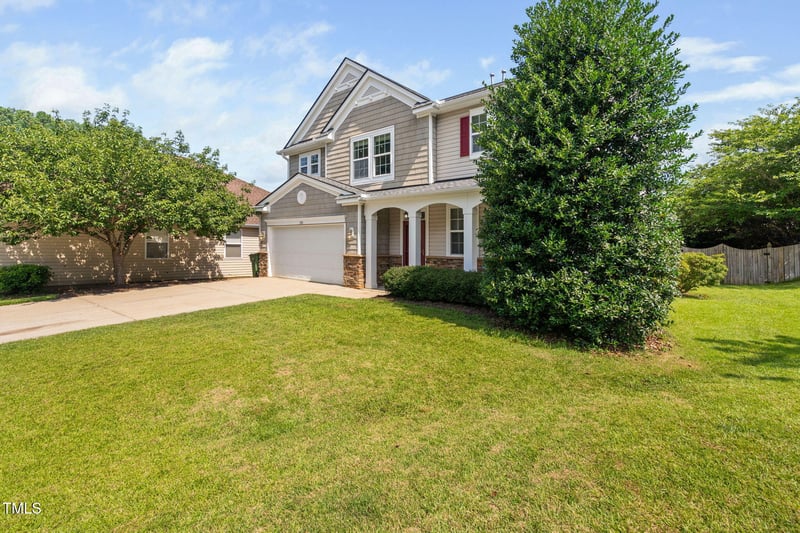 200 Woodvale Way, Fuquay Varina, NC 27526