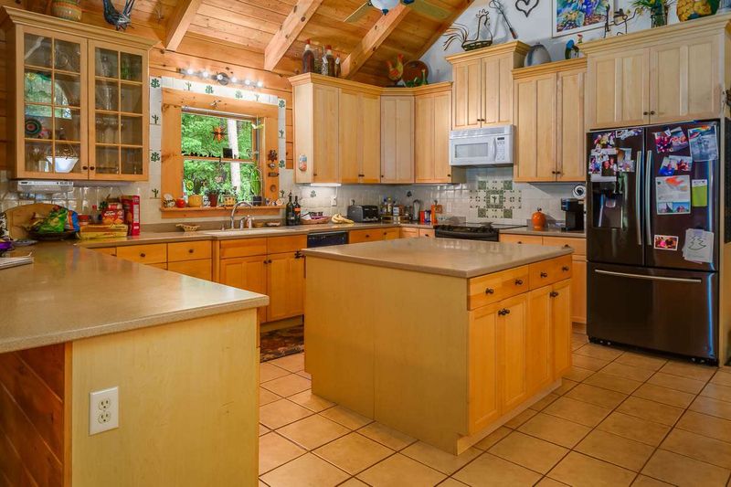 2000 Cabin Cove Rd, Cary, NC 27519