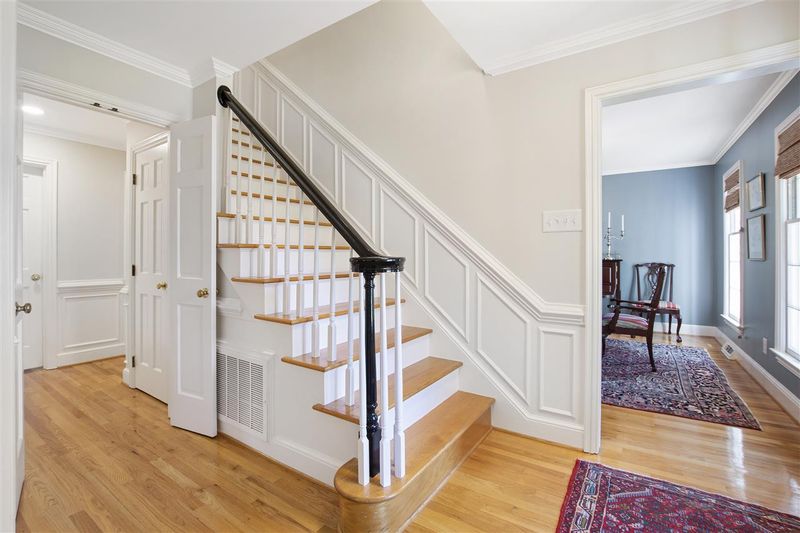 2000 Lewis Cir, Raleigh, NC 27608