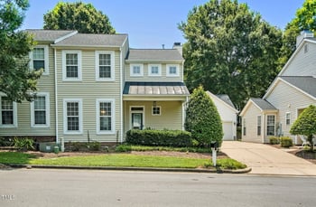 2000 Silky Dogwood Trl, Apex, NC 27502
