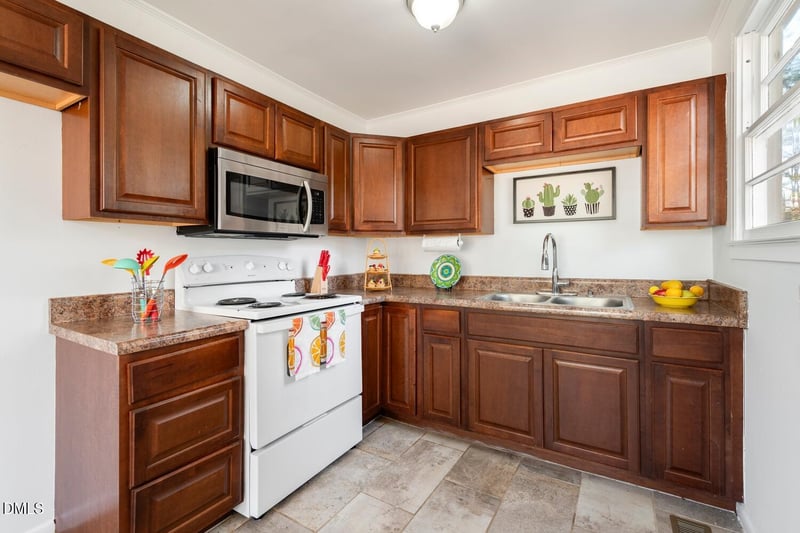 2000 Spruce St, Fayetteville, NC 28303