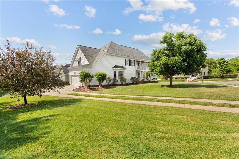 2000 Stanchion St, Haw River, NC 27258