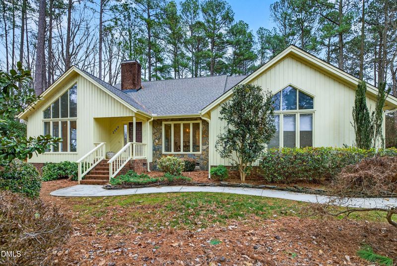 2000 Tiverton Ct, Raleigh, NC 27615